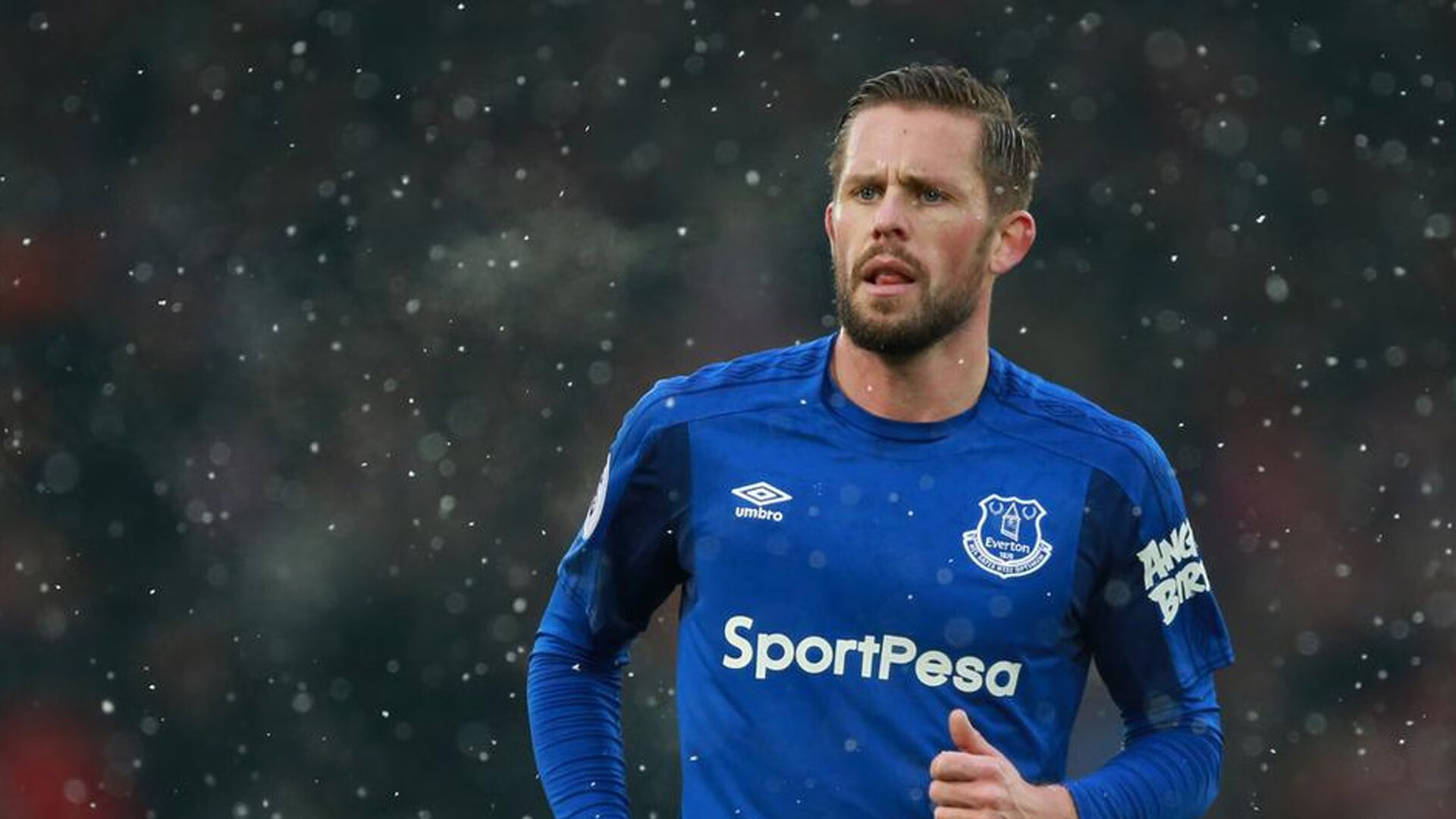 快船队在季后赛中展现斗志，快船季后赛战况